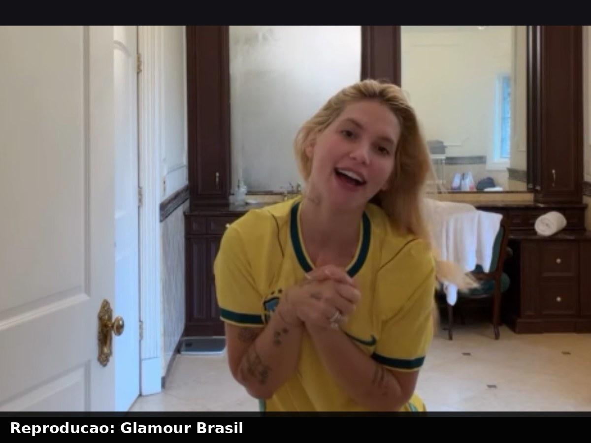 WAGs na Copa: as esposas e namoradas que lucram milhoes torcendo