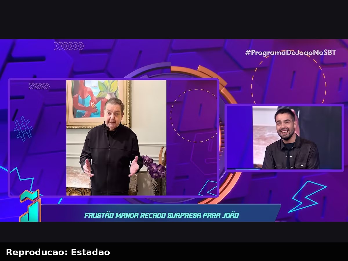 Faustao faz rara aparicao na TV e homenageia o filho Joao Silva no Dia dos Pais