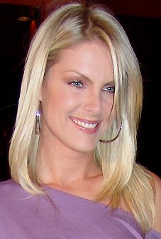 Ana Hickmann em foto de acervo livre