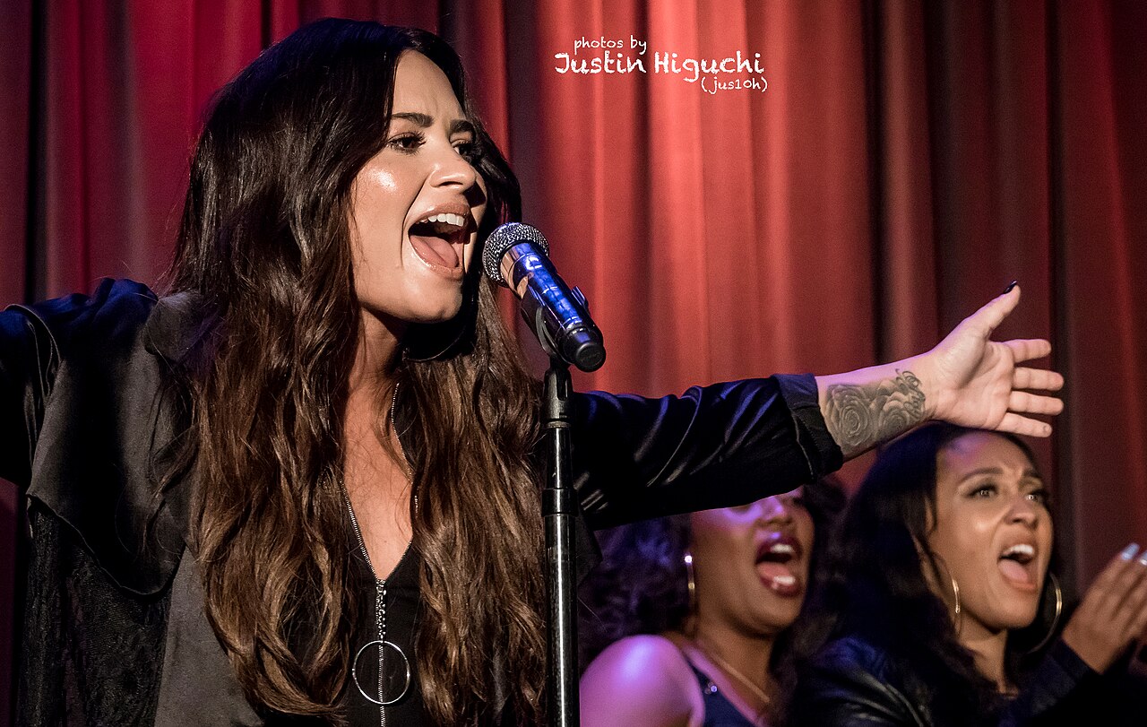 Demi Lovato em foto de acervo livre