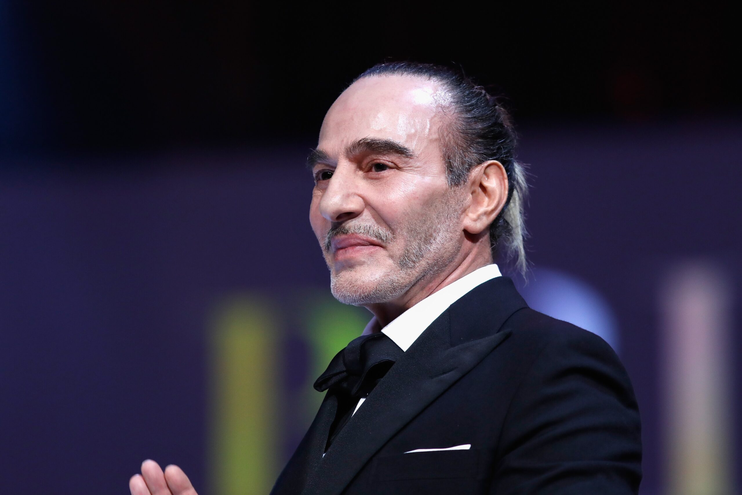 John Galliano e Metropolitan Museum of Art cancelam exposição