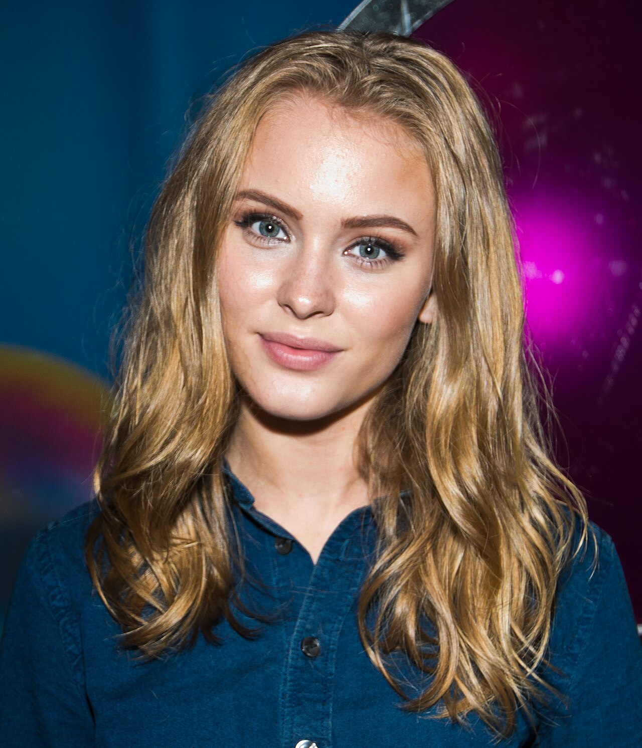 Zara Larsson em foto de acervo livre