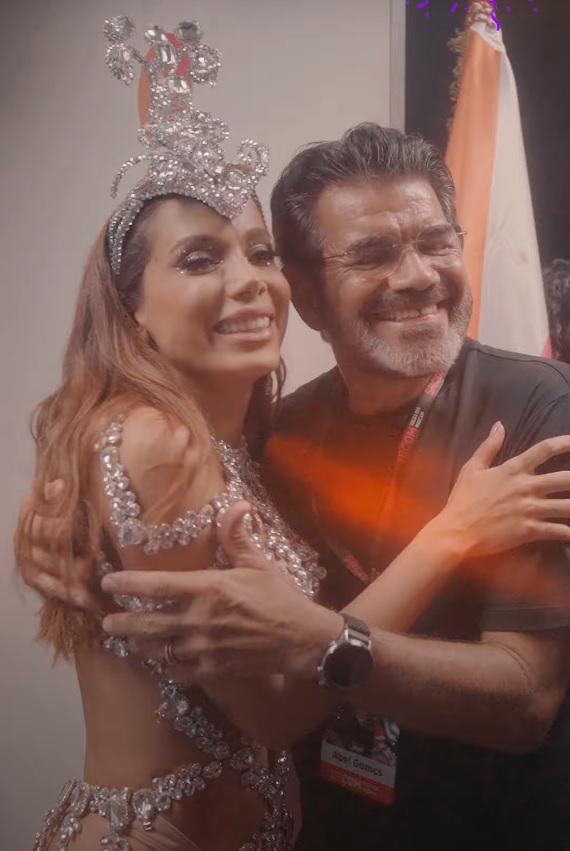 Anitta em foto de acervo livre