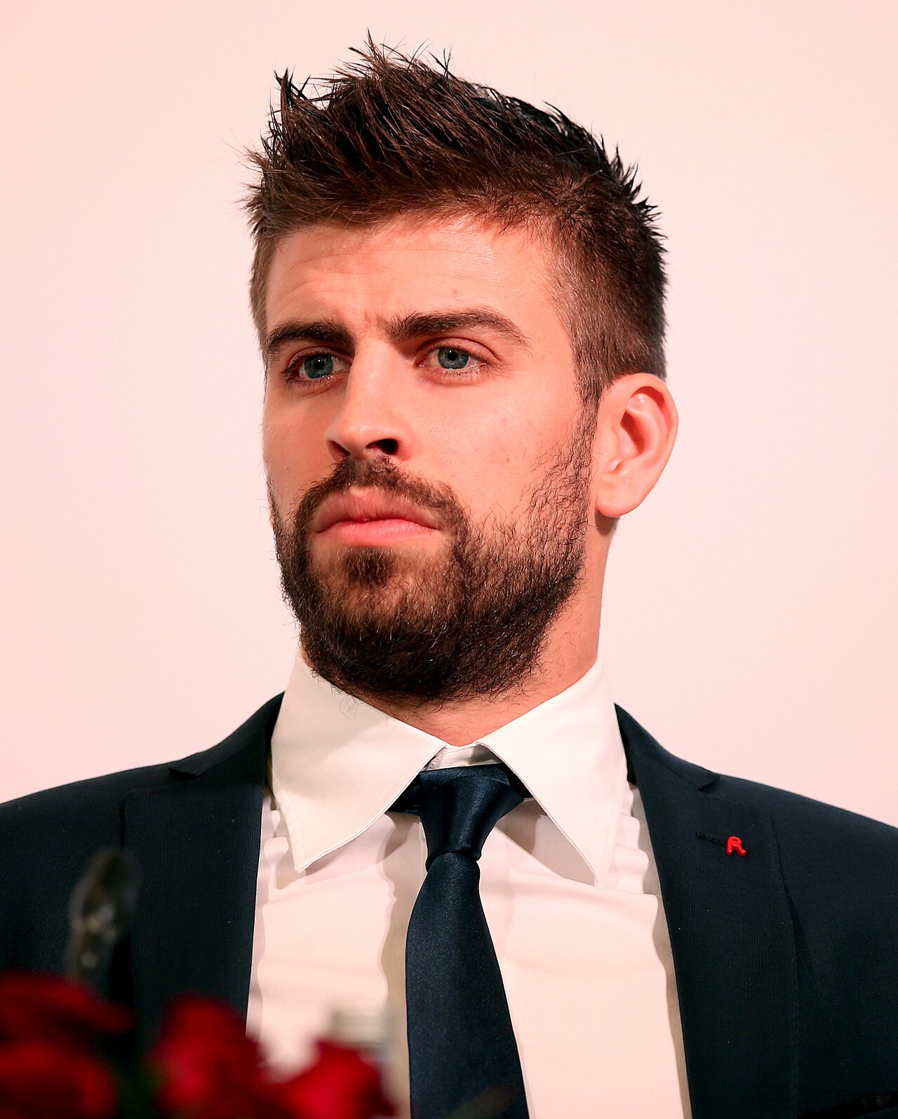 Gerard Piqué em foto de acervo livre